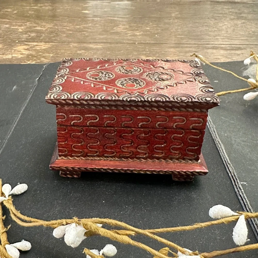 Vintage Handmade Carved Wooden Trinket Jewelry Box Storage Box Small